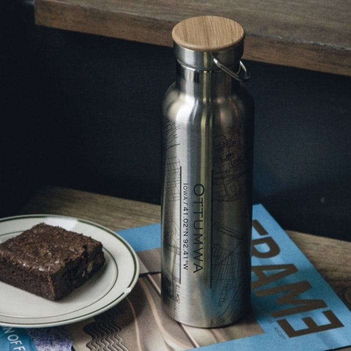 Ottumwa Iowa Custom Engraved City Map Inscription Coordinates on 20oz Stainless Steel Insulated Bottle with Bamboo Top