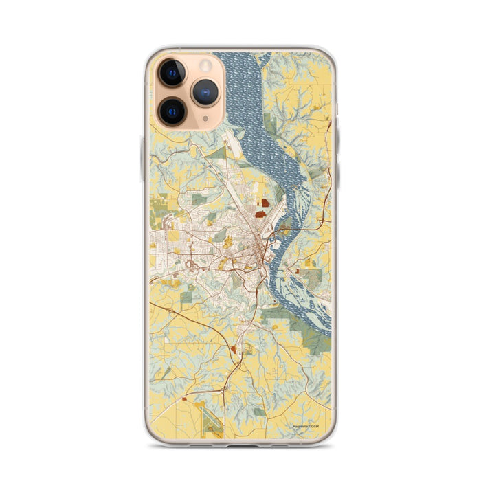 Custom Dubuque Iowa Map Phone Case in Woodblock