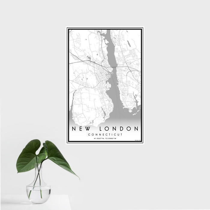 16x24 New London Connecticut Map Print Portrait Orientation in Classic Style With Tropical Plant Leaves in Water